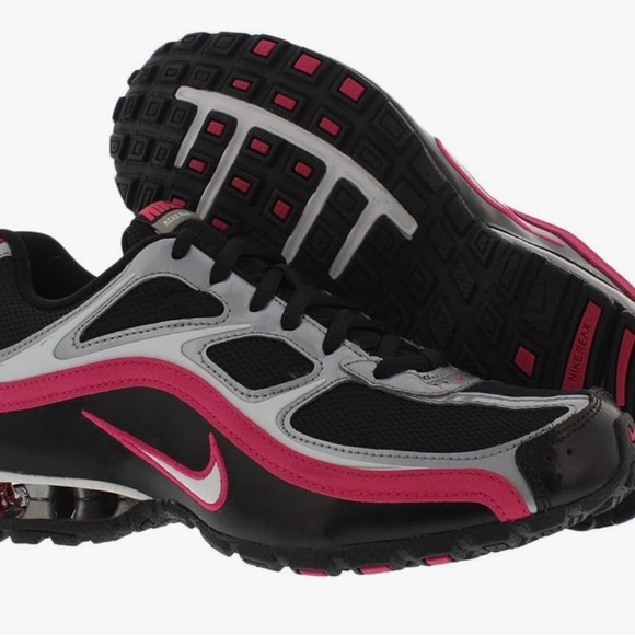 Nike 7 1/2 Reax Black and Pink Running Sneakers - Picture 3 of 6